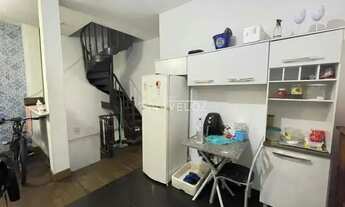 Imagem 3: Casa de rua - Sobrado / Residencial / Catete