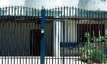 Imagem: QND 26 Alugo casa Fundos 3Qts, garagem