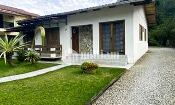 Imagem 4: CASA COM 3 DORMITÓRIOS SENDO 1 SUÍTE NO CENTRO DE BOTUVERÁ