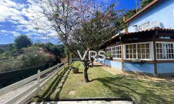 Imagem 2: Casa com 5 dormitórios à venda, 220 m² por R$ 990.000,00 - Golfe - Teresópolis/RJ