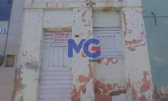 Imagem: Casa com 215m² com 02 Quartos no Bairro