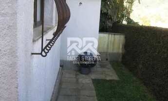 Imagem 4: Casa Duplex em Excelente Condomínio no Alto