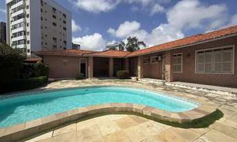 Imagem: Casa plana com amplo terreno no papicu a