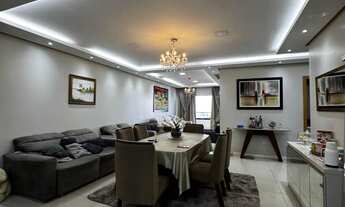 Imagem 3: Apartamento no edifício royal