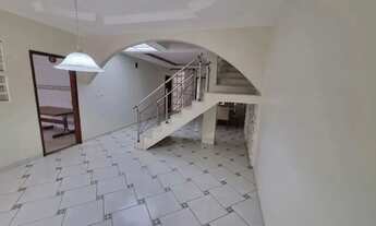 Imagem 6: Excelente sobrado com 05 quartos, sendo 03 suítes