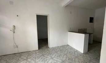 Imagem 3: Kitnet com 1 dormitório para alugar, 35 m² na Parquelândia