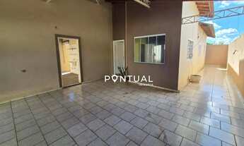 Imagem 2: Casa com 3 dormitórios - venda por R$ 500.000,00 ou aluguel por R$ 2.200,00/mês - Jardim A