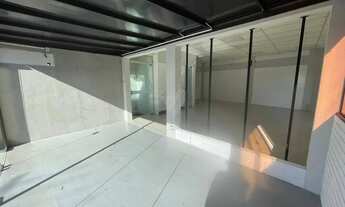 Imagem 3: Centro Galpão / depósito com 5 vagas na garagem