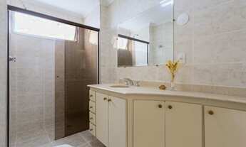 Imagem 7: Apartamento com 3 dormitórios e 1 suíte com 2 vagas na Vila Mariana próximo ao Metro