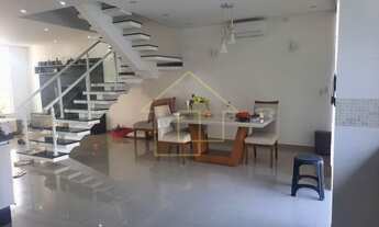 Imagem 2: Casa de condomínio sobrado para venda tem 194 metros quadrados com 3 quartos