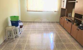 Imagem: Irajá dois quartos, vaga, um lance de escada!