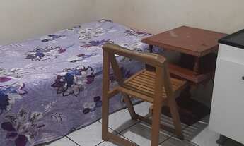 Imagem 6: Quarto em capoeiras