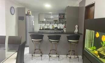 Imagem 4: Casa para Venda em João Pessoa, Cuiá, 3 dormitórios, 2 suítes, 1 banheiro, 2 vagas