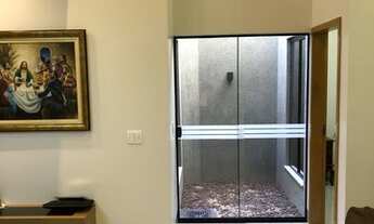 Imagem 3: CASA TÉRREA, NOVA, COM PISCINA, 3 SUÍTES, JARDIM ATLÂNTICO