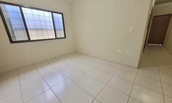 Imagem 2: Casa para aluguel possui 108 metros quadrados com 3 quartos em Jardim Monte Rei - Maringá