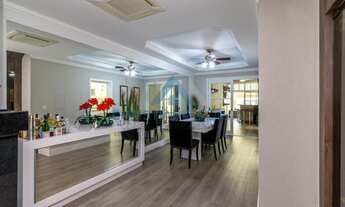 Imagem 4: PORTEIRA FECHADA!!!! Fantástica FINAMENTE MOBILIADA de 3 dorms c/suíte, patio c/piscina, 4