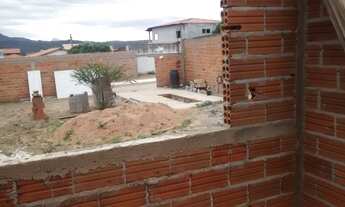 Imagem 2: Comércio e casa em acabamento perto do centro