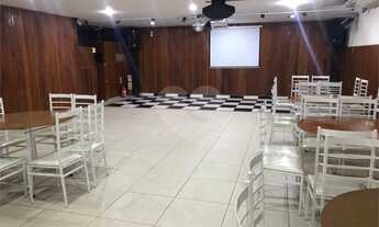 Imagem 4: Lindo salão de festas no coração da Vila da Penha, recentemente reformado