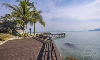 Imagem 7: Casa para Venda em Florianópolis, Cacupé, 5 dormitórios, 4 suítes, 5 banheiros, 2 vagas