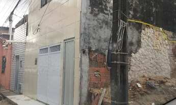 Imagem 2: Casa dúplex. Com ponto comercial em baixo