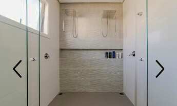 Imagem 4: Casa de 3 quartos com piscina e vaga para 2 carros no Ecoville