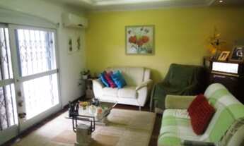 Imagem 3: Porto Alegre - Casa Padrão - Tristeza