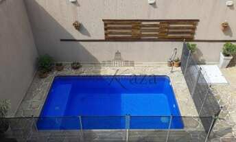 Imagem 4: Excelente Casa Cond Itália Boulevard - Jd. Santa Maria - Jacareí - 3 Dorm - 160m² - Estuda