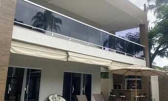 Imagem 2: Casa de condomínio para venda possui 220 metros quadrados com 4 quartos