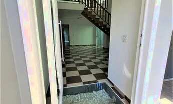 Imagem 7: Casa para locação, com 03 suítes, espaço gourmet com churrasqueira, localizada no condomín