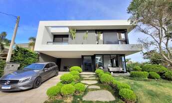 Imagem 2: Casa em condomínio c/300 metros com 4 quartos - Feito para você!!