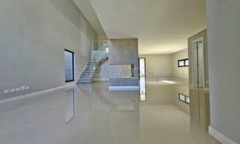 Imagem 3: Confiancce Imóveis vende: Lindíssima casa, nova e super moderna no melhor condomínio de Ca