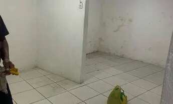 Imagem 4: Kitnet grande Quarto com aluguel por R$600 /mês