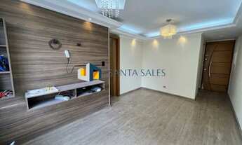 Imagem 3: Apartamento amplo para locação com 3 dormitórios, sala com sacada, 2 banheiros e 1 vaga em