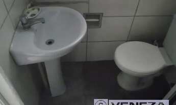 Imagem 4: Casa Residencial com 2 quartos para alugar por R$ 800.00, 70.00 m2 - CALIFORNIA - LONDRINA