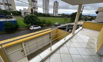 Imagem 2: Sobrado para venda possui 200 metros quadrados com 4 quartos