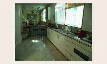 Imagem: Sobrado para venda possui 122 metros quadrados