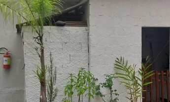 Imagem 2: Alugo casa no centro de Guararema