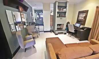 Imagem 1: Casa para venda com 250 metros quadrados com 3 quartos em Canto do Forte - Praia Grande