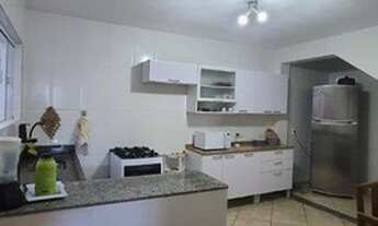 Imagem 7: Vendo esse Prédio com 01 casa e mais 02 apartamentos e 01 terreno com galpão em Marataizes