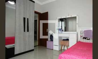 Imagem 3: Casa à Venda - Colonial, 4 Quartos, 248 m2