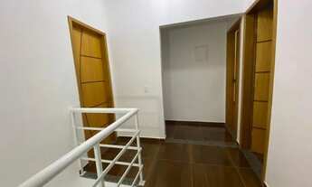 Imagem 3: Maricá, Cordeirinho. Casa Duplex na Quadra da Praia com 4 Quartos