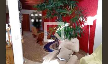 Imagem 2: Casa à Venda - Parque Xangrilá, 3 Quartos, 250 m2