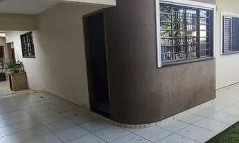 Imagem: 2 Casas para venda tem 197 metros quadrados