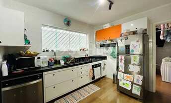 Imagem 7: Conforto, Lazer e Localização: Casa Térrea Charmosa na Vila das Mercês com Área Gourmet e