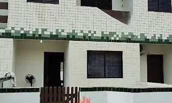 Imagem: Sobrado com 03 quartos a poucos passos do