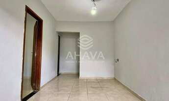 Imagem 2: Linda casa com 2 Quartos - 1 Banheiro - Cozinha - Entrada Coletiva - Sem Vaga de garagem