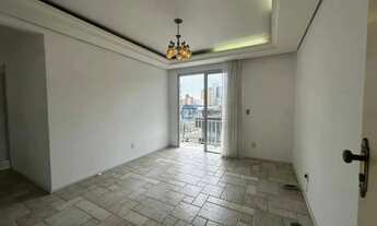 Imagem 6: Aluga apartamento semi mobiliado com 03 dormitórios, sendo 01 suíte, sacada, 01 vaga de ga