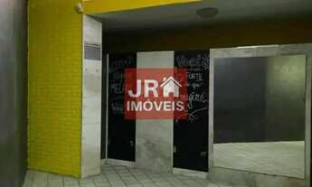 Imagem 3: Imóvel para aluguel e venda tem 754 metros quadrados com 3 quartos