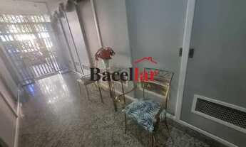 Imagem: Apartamento - / Residencial / Tijuca