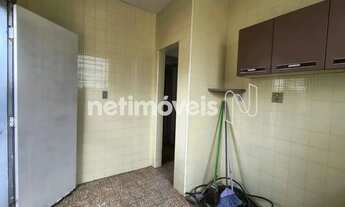 Imagem 2: Casa de 02 quartos no Sagrada Família, sendo